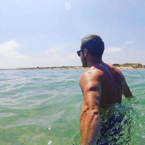 Jamestravelnude MYM