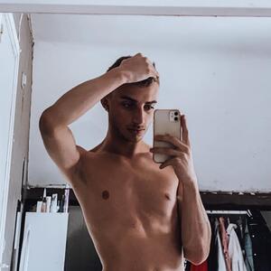 AlexisFurlerOff MYM