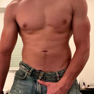 Gaycouplehot_ MYM
